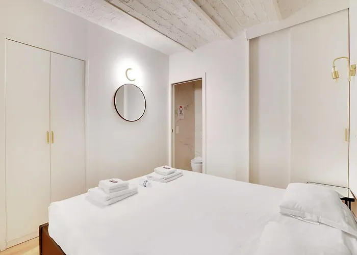 Spacious -2br 8p- Near Nation Parijs