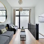 شقة Spacious -2br 8p- Near Nation