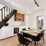 Spacious -2br 8p- Near Nation *