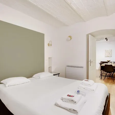 Spacious -2br 8p- Near Nation 公寓 巴黎